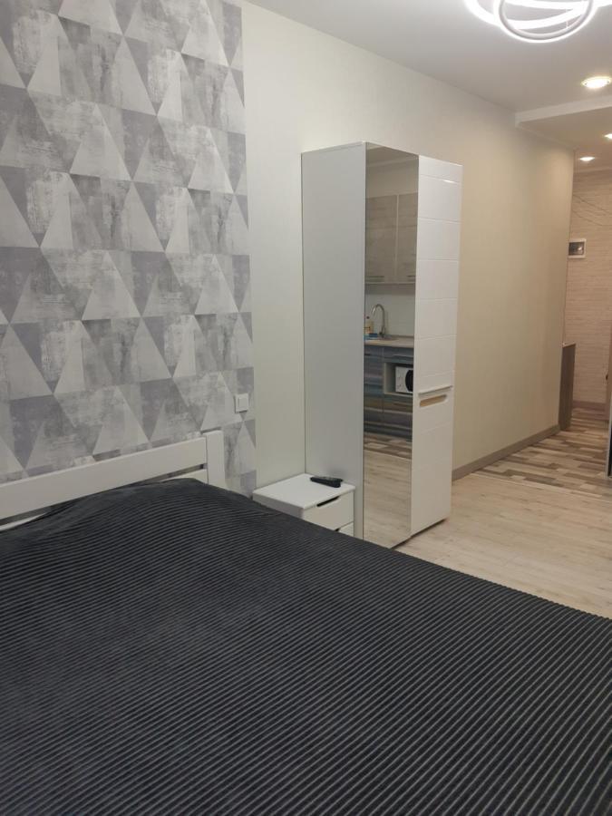 Apartmens On St. Fesenkovskaya 15 Apartment Харков Екстериор снимка